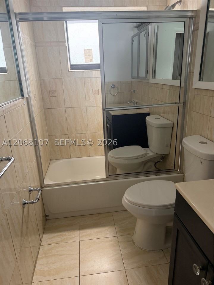 1150 Ne 201st Ter #0 - Photo 7 of 14