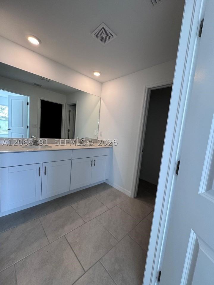 17711 Paradiso Way #17711 - Photo 5 of 8