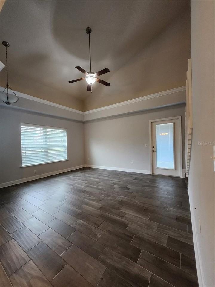 5179 Nw 22nd St - Photo 3 of 25