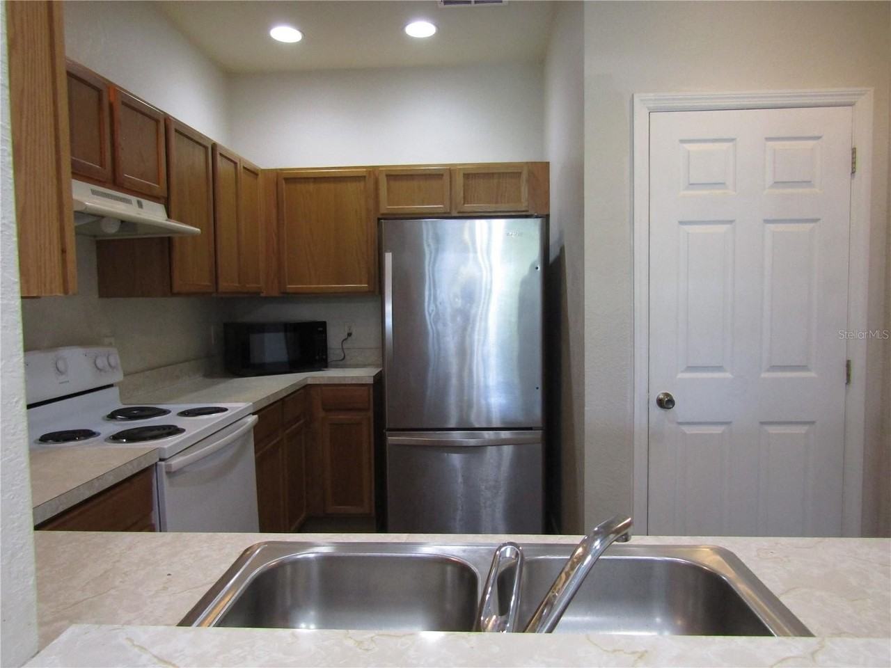3108 Wentworth Ln - Photo 2 of 22