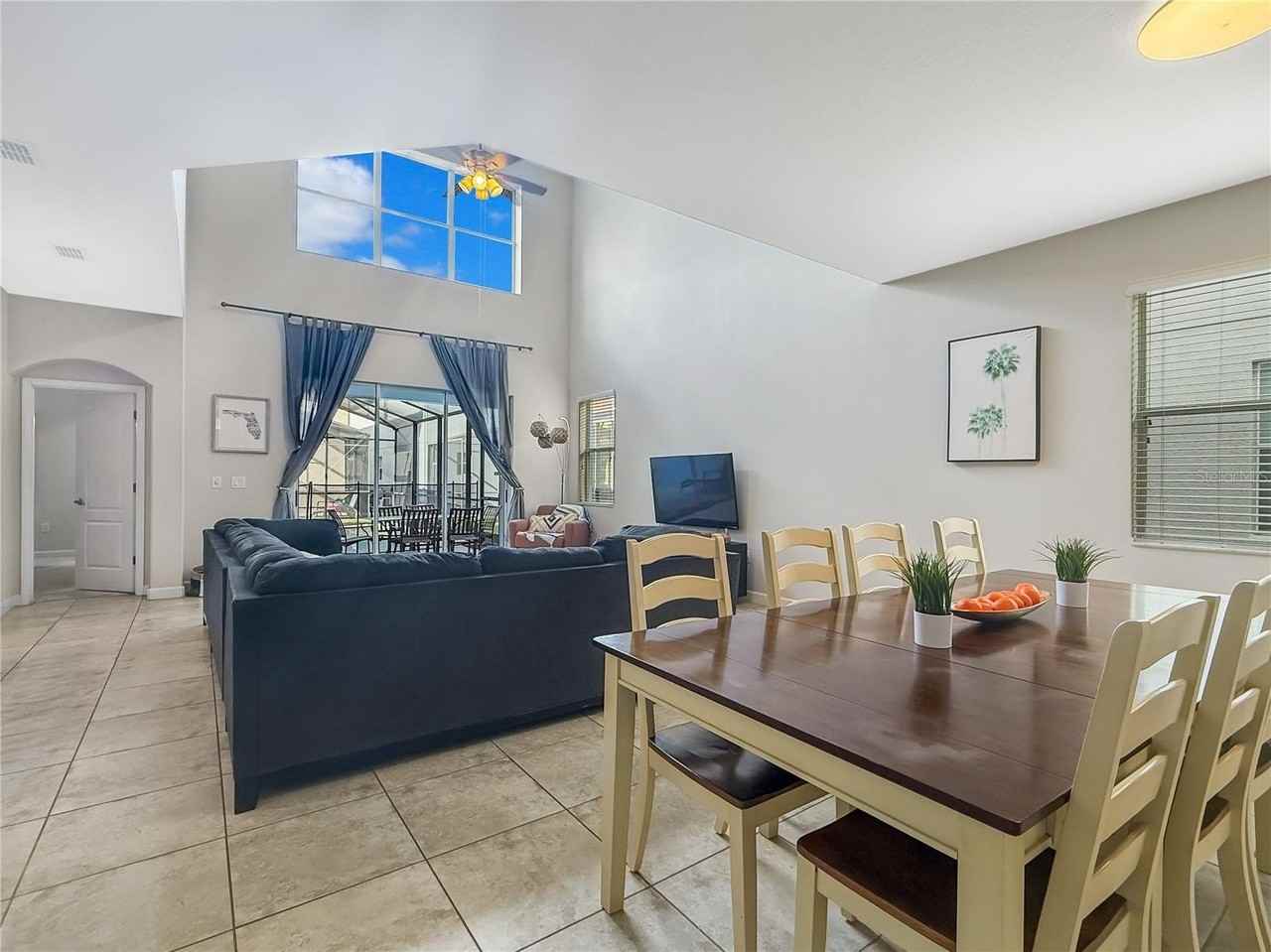 2942 Buccaneer Palm Rd - Photo 4 of 39