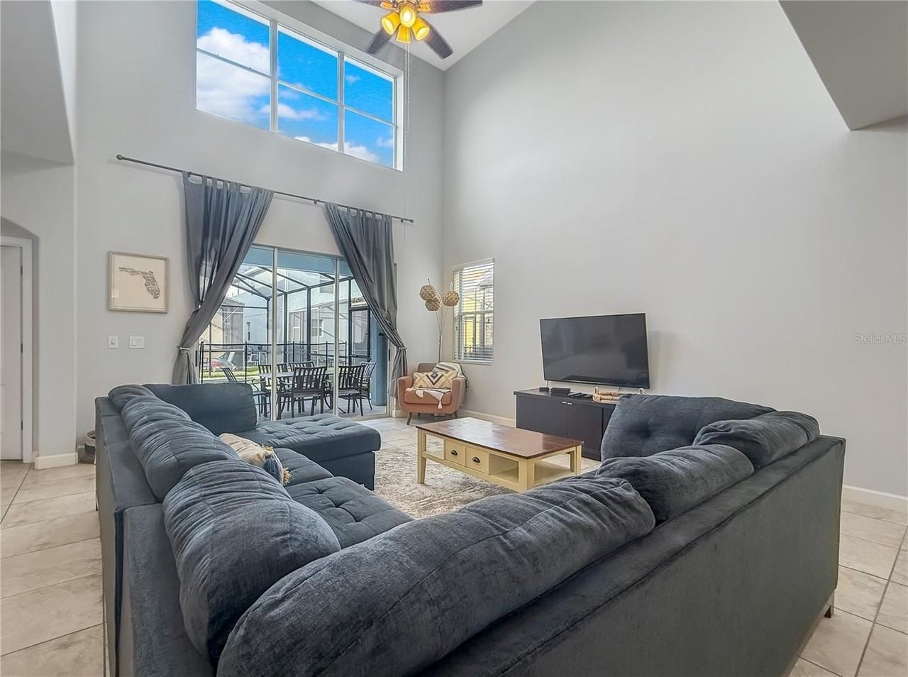 2942 Buccaneer Palm Rd - Photo 5 of 39