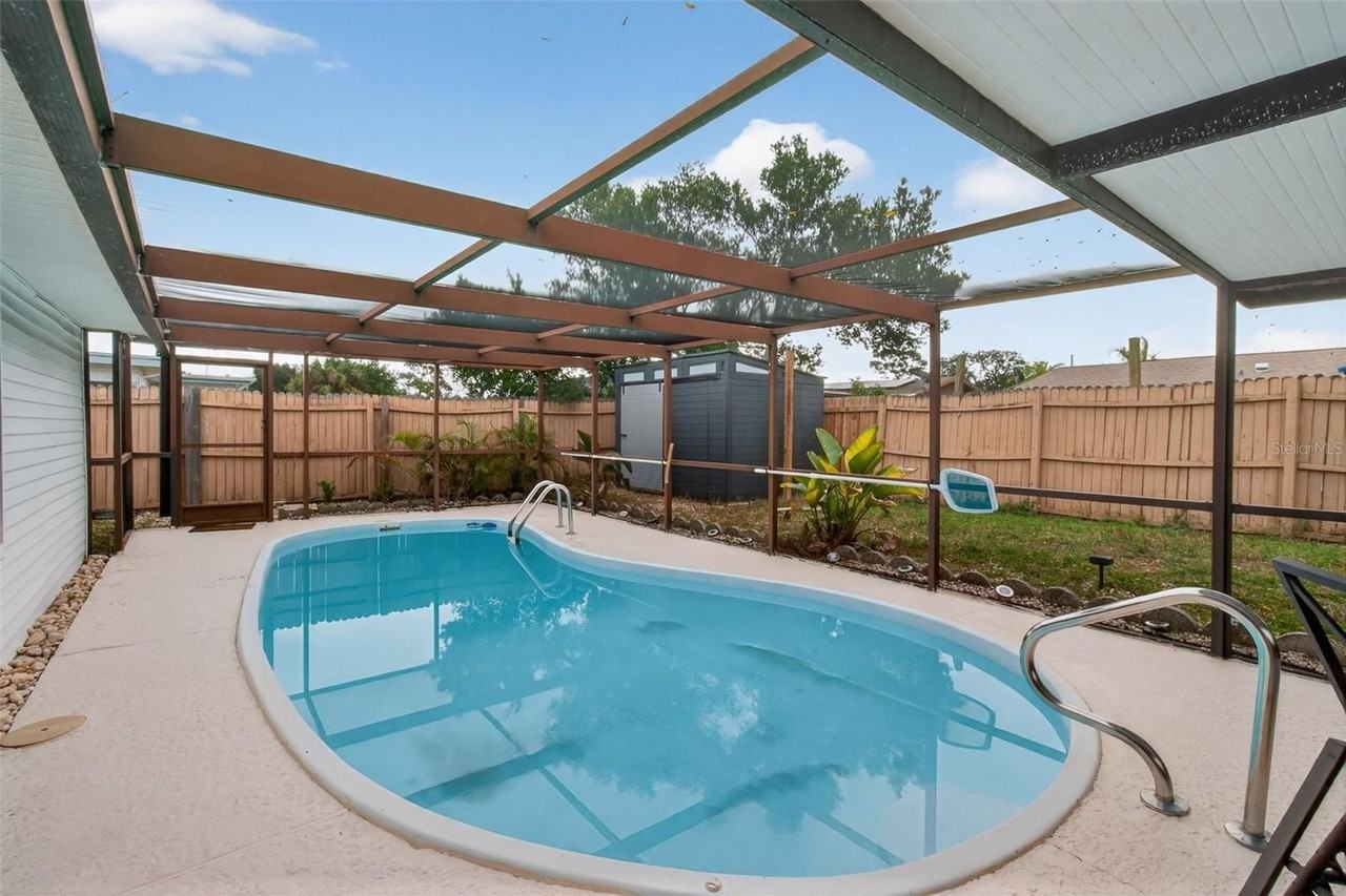 3214 Huntington Rd - Photo 3 of 25