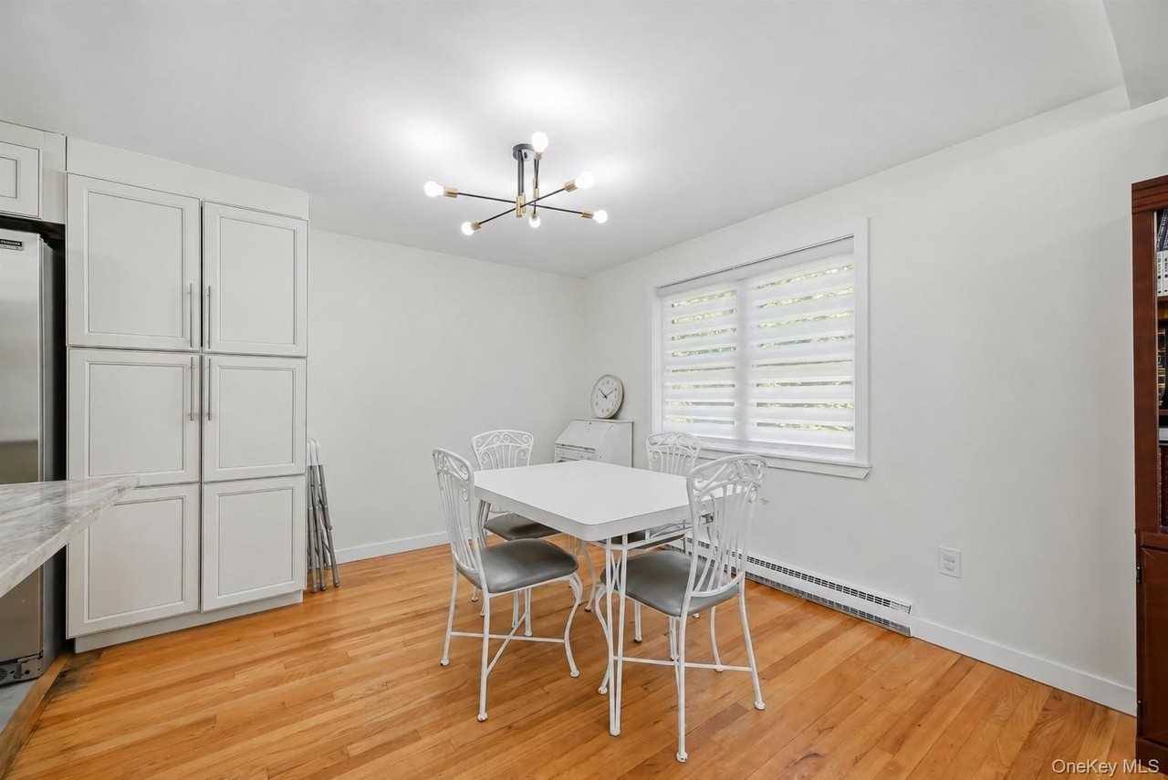 249 Ridge Rd - Photo 7 of 26