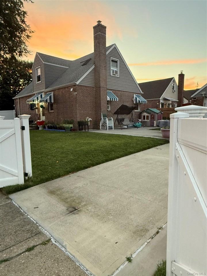 71 Ribbon St - Photo 4 of 14