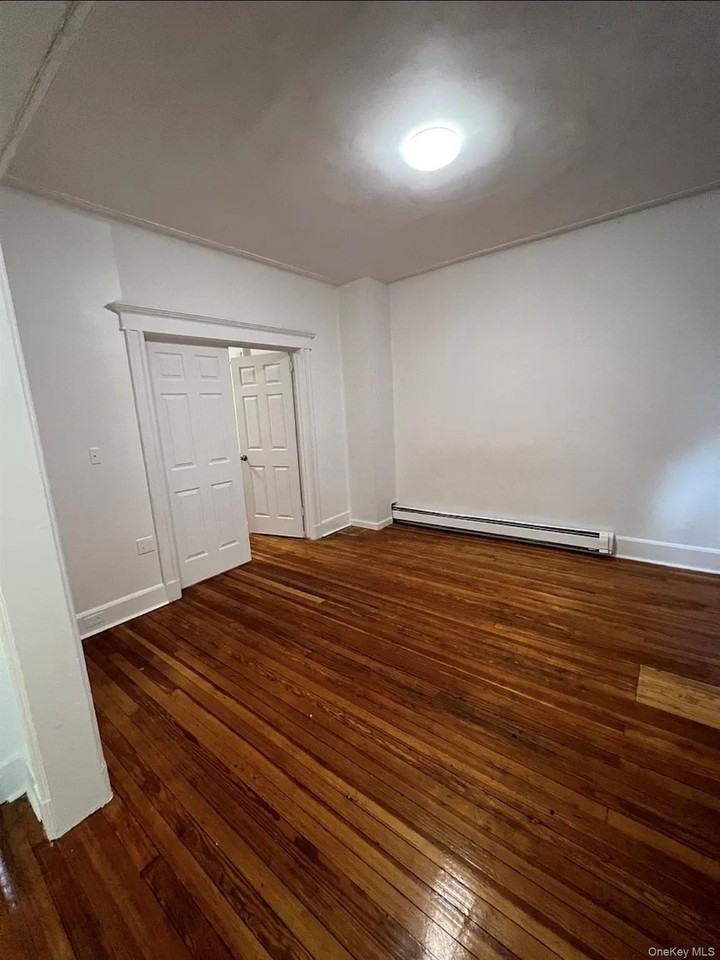 10713 Northern Blvd #2 - Photo 4 of 8