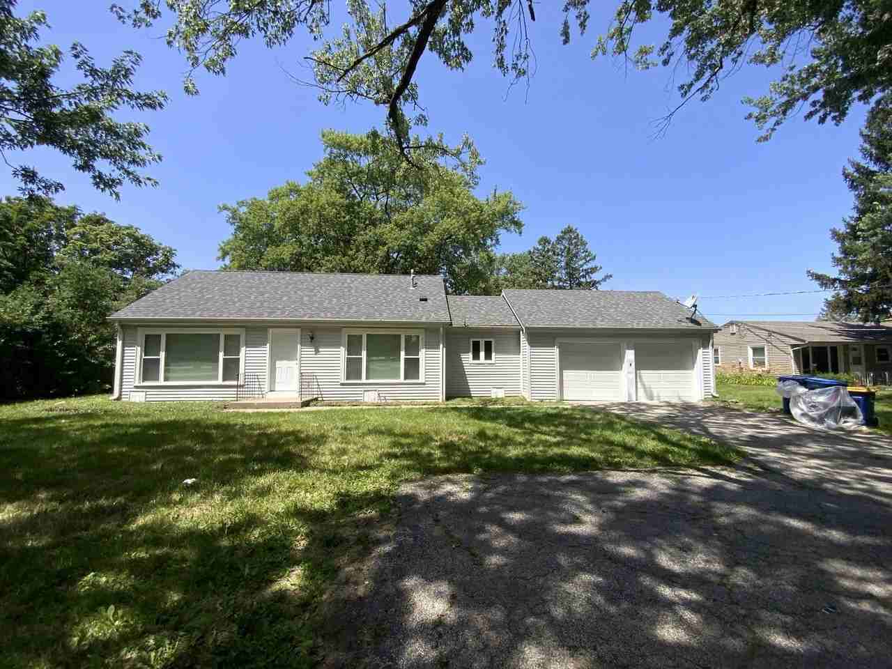 340 Sanders Rd - Photo 2 of 16