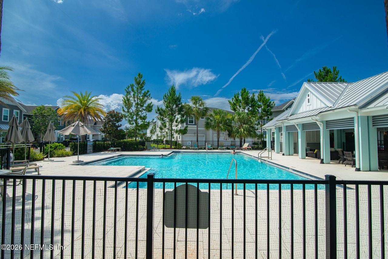 11332 Breakers Bay Way - Photo 3 of 34