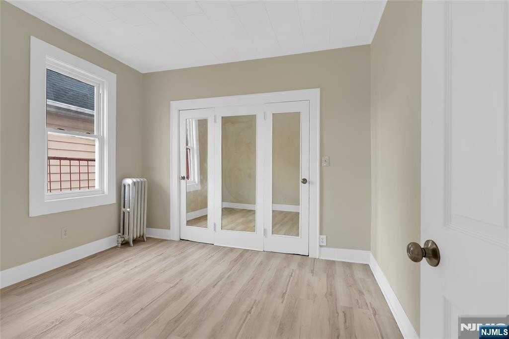 252 River Dr #3 - Photo 5 of 16