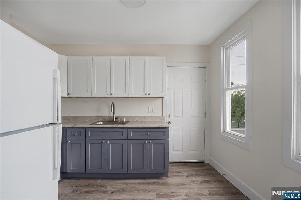 252 River Dr #3 - Photo 7 of 16