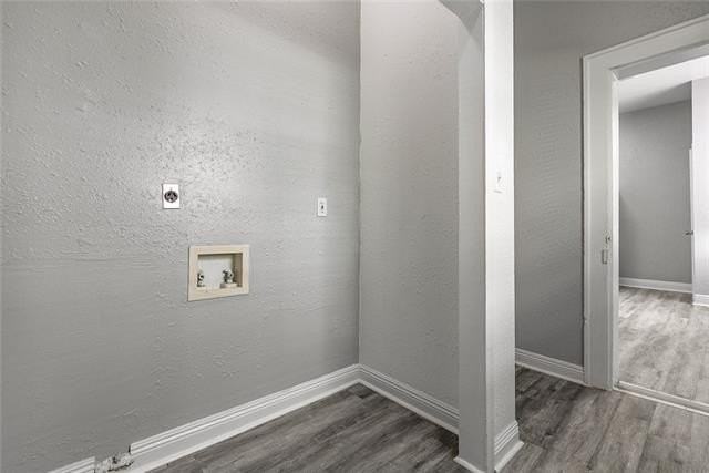 2411 S Saratoga St - Photo 7 of 12