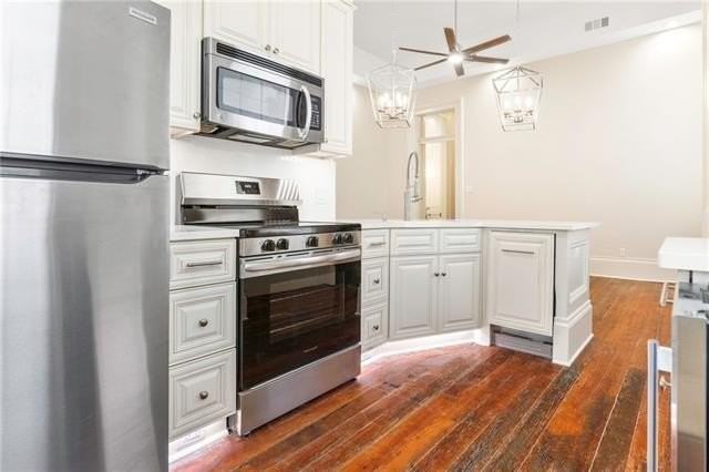 1329 Saint Andrew St #1 - Photo 6 of 14