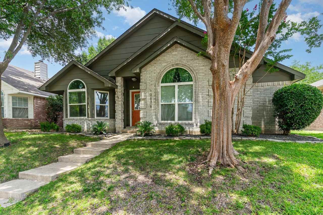 10678 Quest Dr - Photo 2 of 23