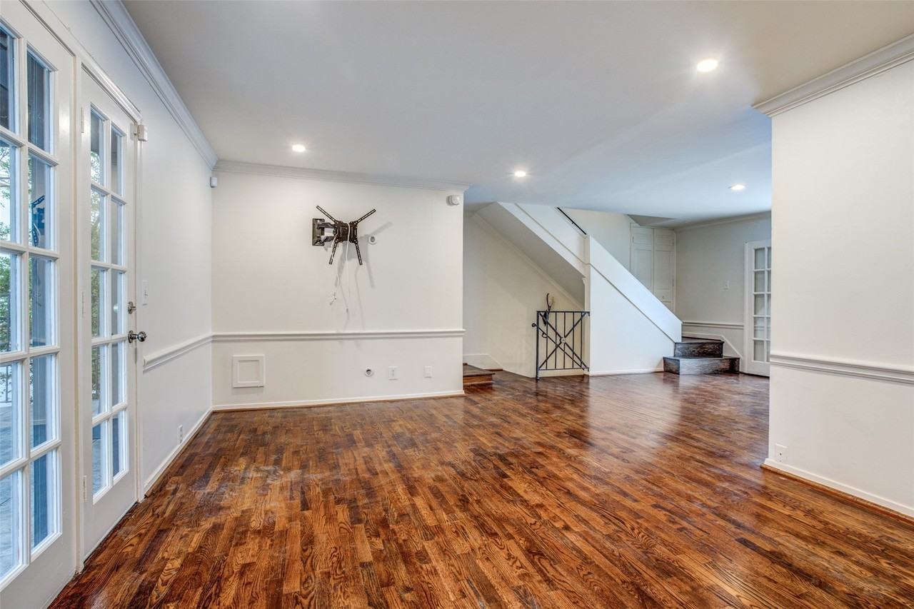 3610 Prescott Ave - Photo 2 of 12