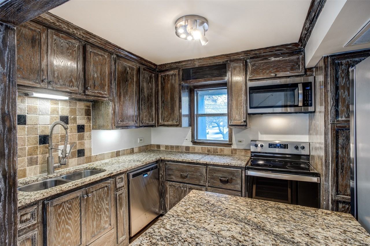 3610 Prescott Ave - Photo 5 of 12