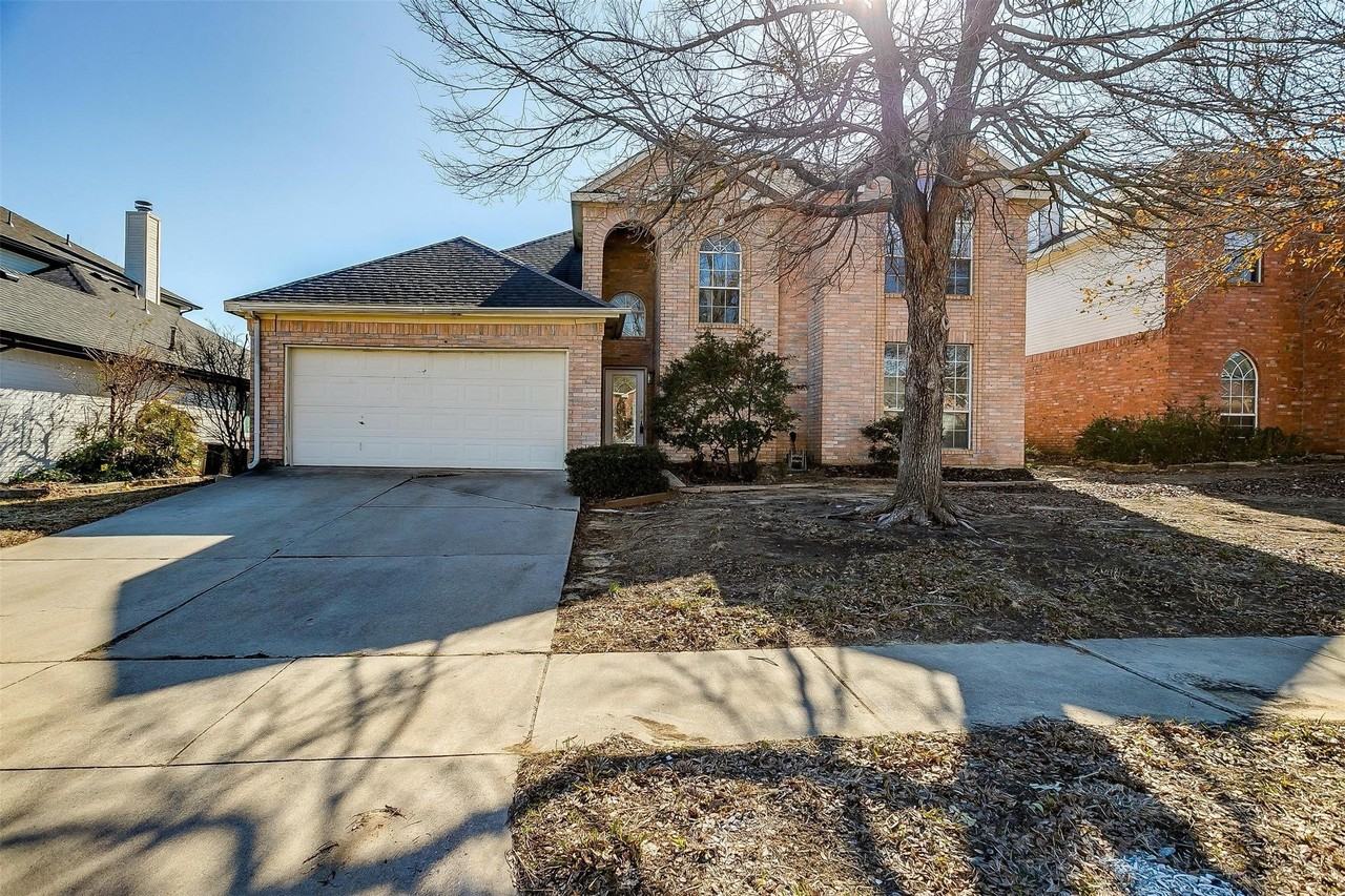 1016 Telluride Dr - Photo 3 of 23