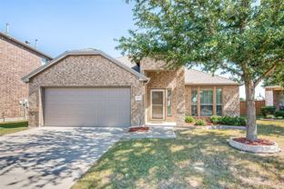 1017 Golden Bear Ln - Photo 1 of 1