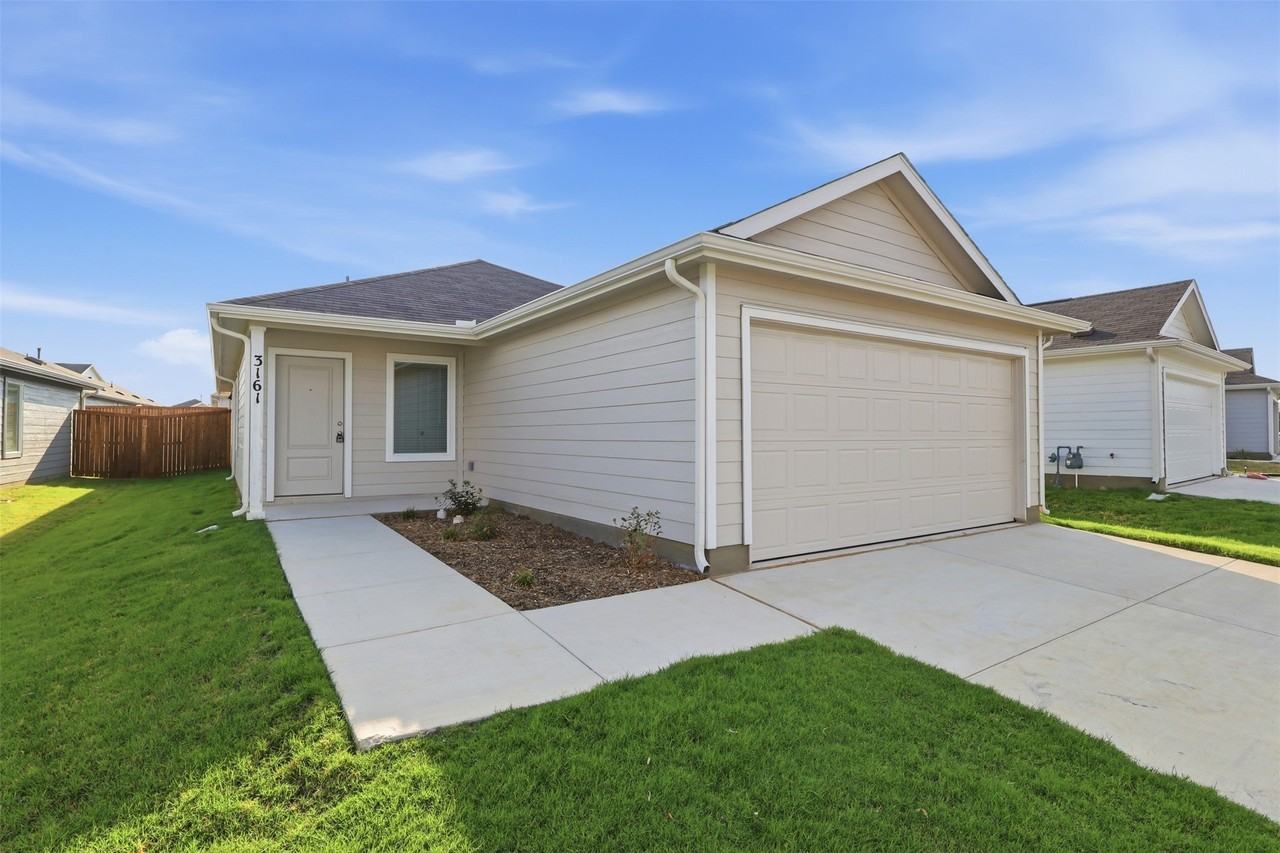 3161 Campeiro Ave - Photo 2 of 16