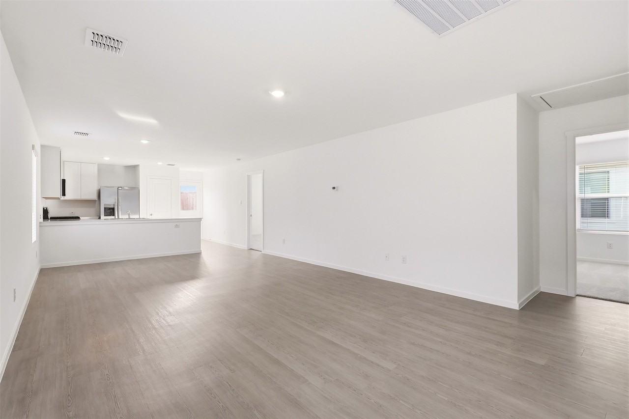 3161 Campeiro Ave - Photo 4 of 16