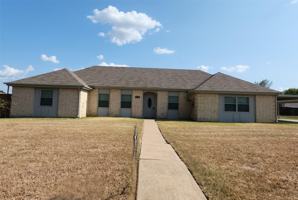 featured image of 1000 La Villeta St