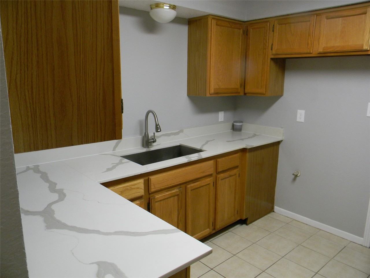 6314 Mark Ct - Photo 6 of 12