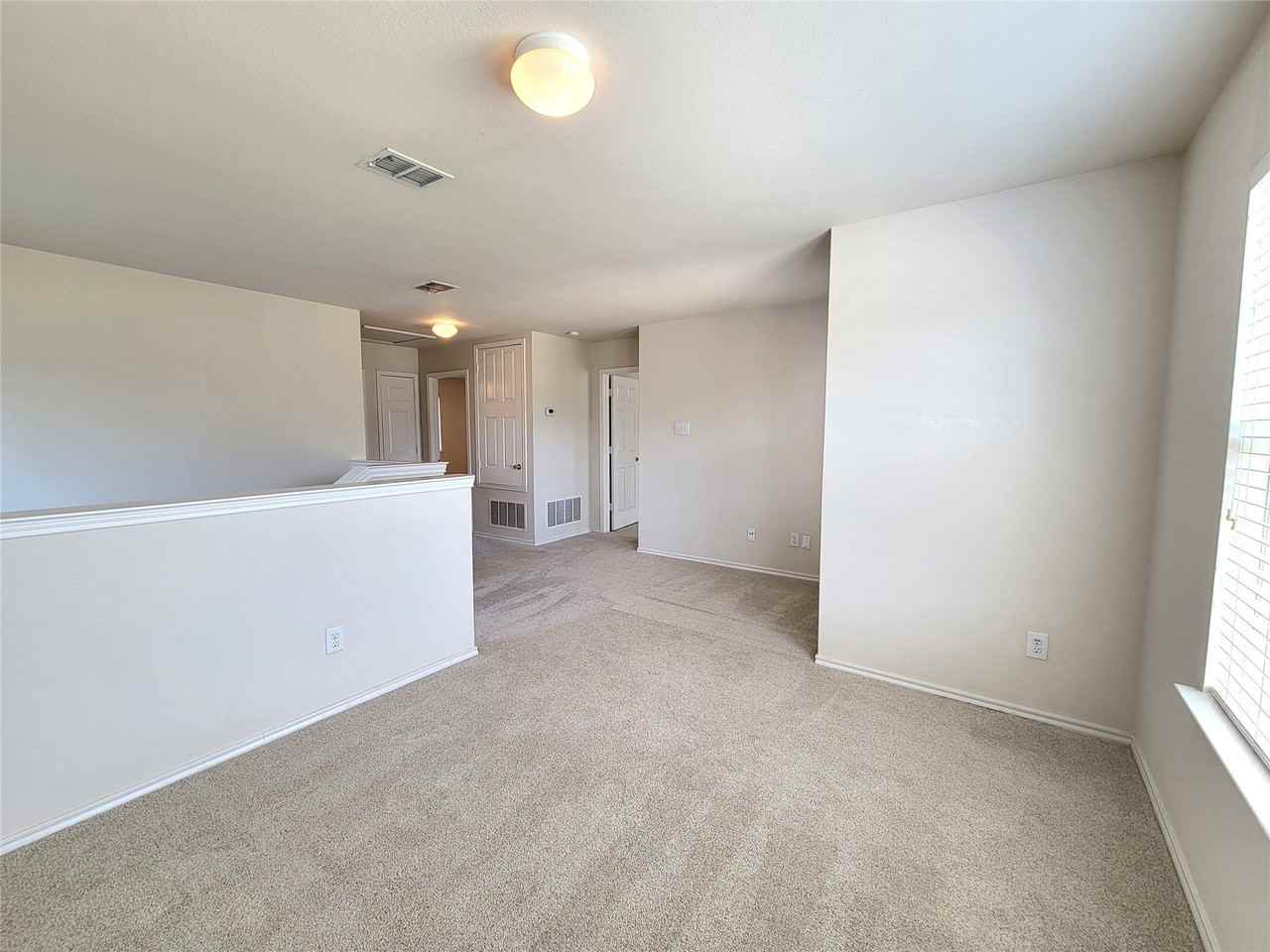 2603 Hidden Valley Dr - Photo 4 of 10
