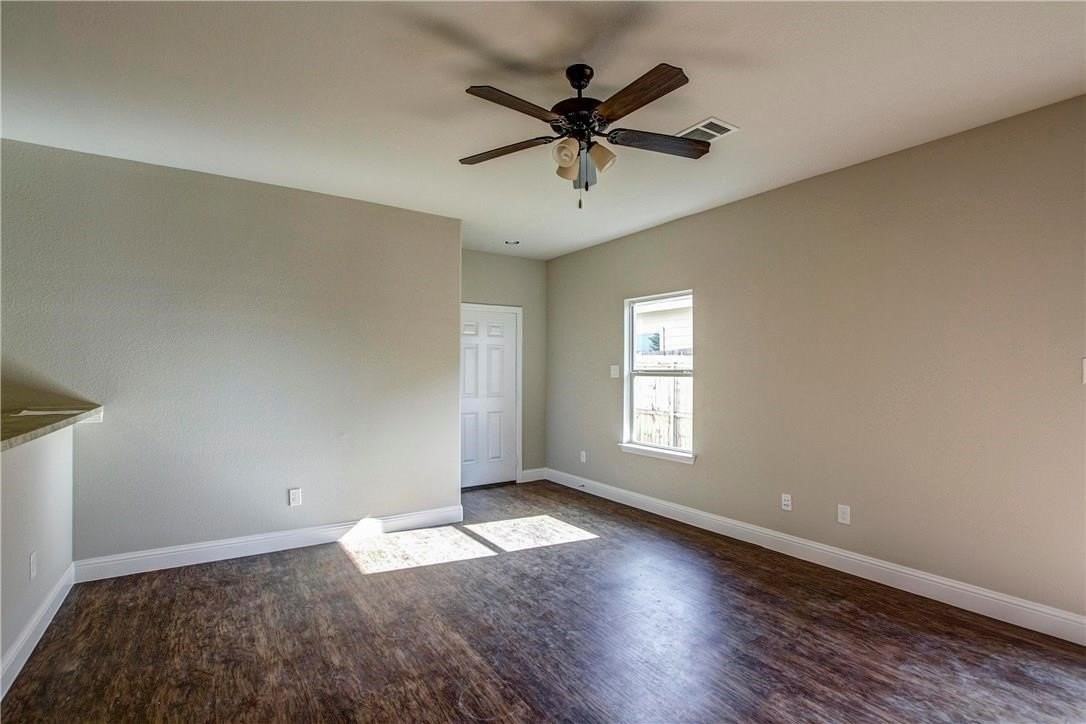 416 Canvas Ct - Photo 5 of 12