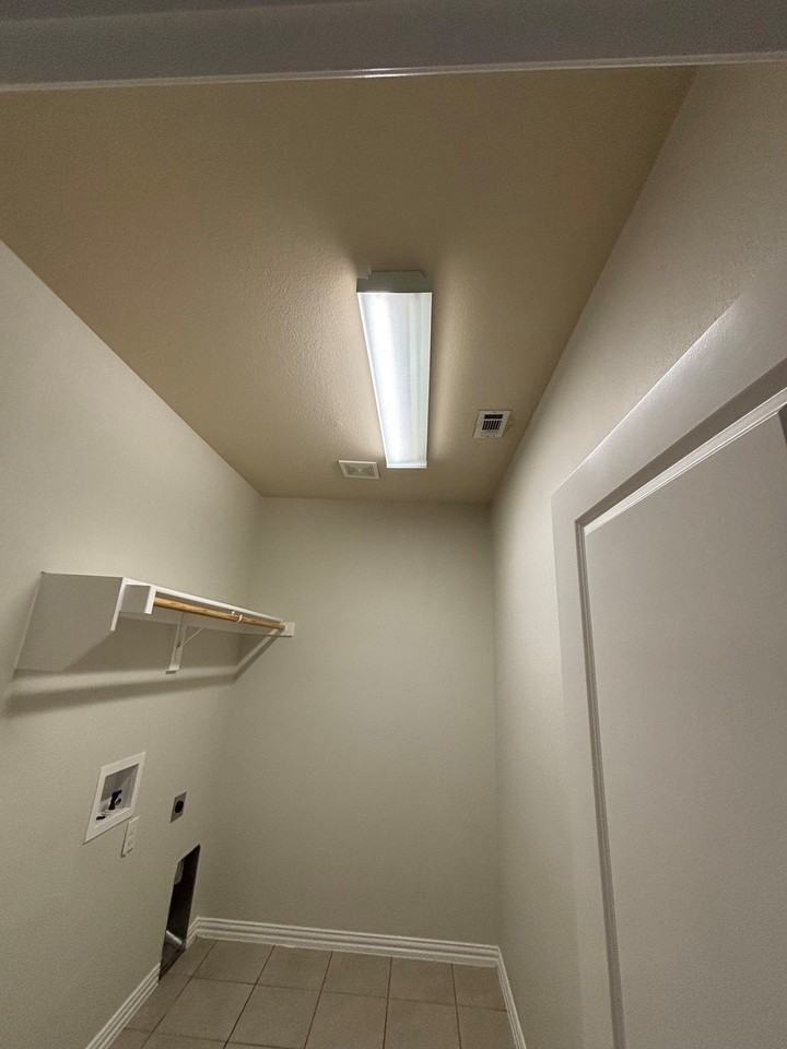 352 Emerald Creek Dr - Photo 5 of 13