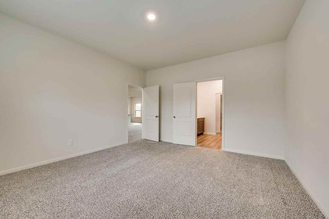 644 Aqueduct Dr - Photo 7 of 16
