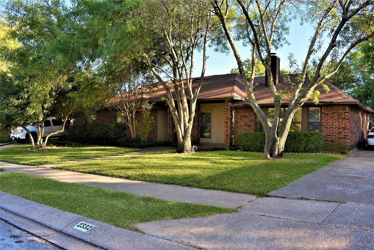 2332 Chestnut Way - Photo 2 of 16
