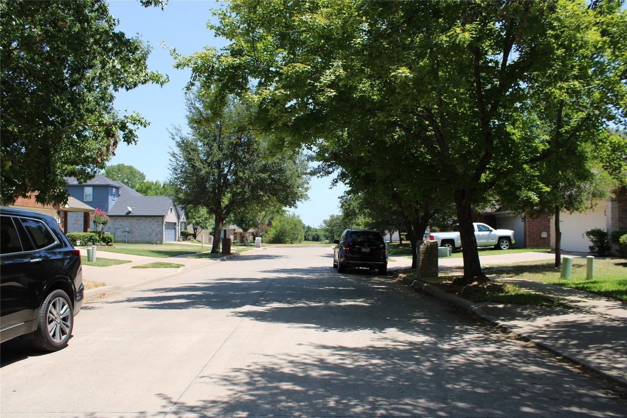 7537 Fresh Springs Rd - Photo 2 of 26