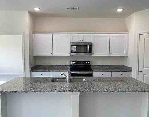791 Camden Dr - Photo 3 of 6