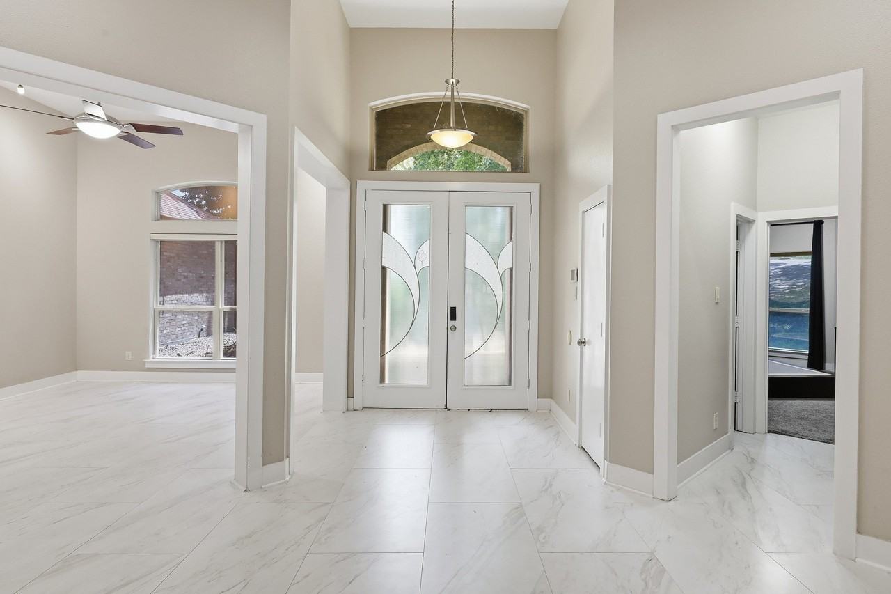 159 Willow Run - Photo 4 of 40