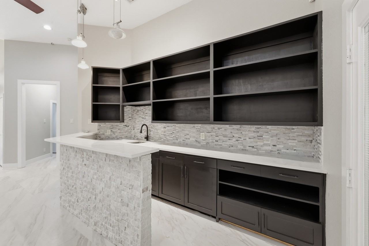 159 Willow Run - Photo 7 of 40