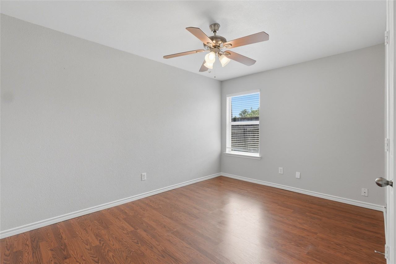 13021 Evergreen Dr - Photo 6 of 16
