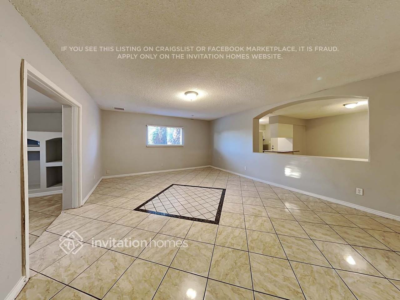 6008 N 61st Dr - Photo 3 of 18