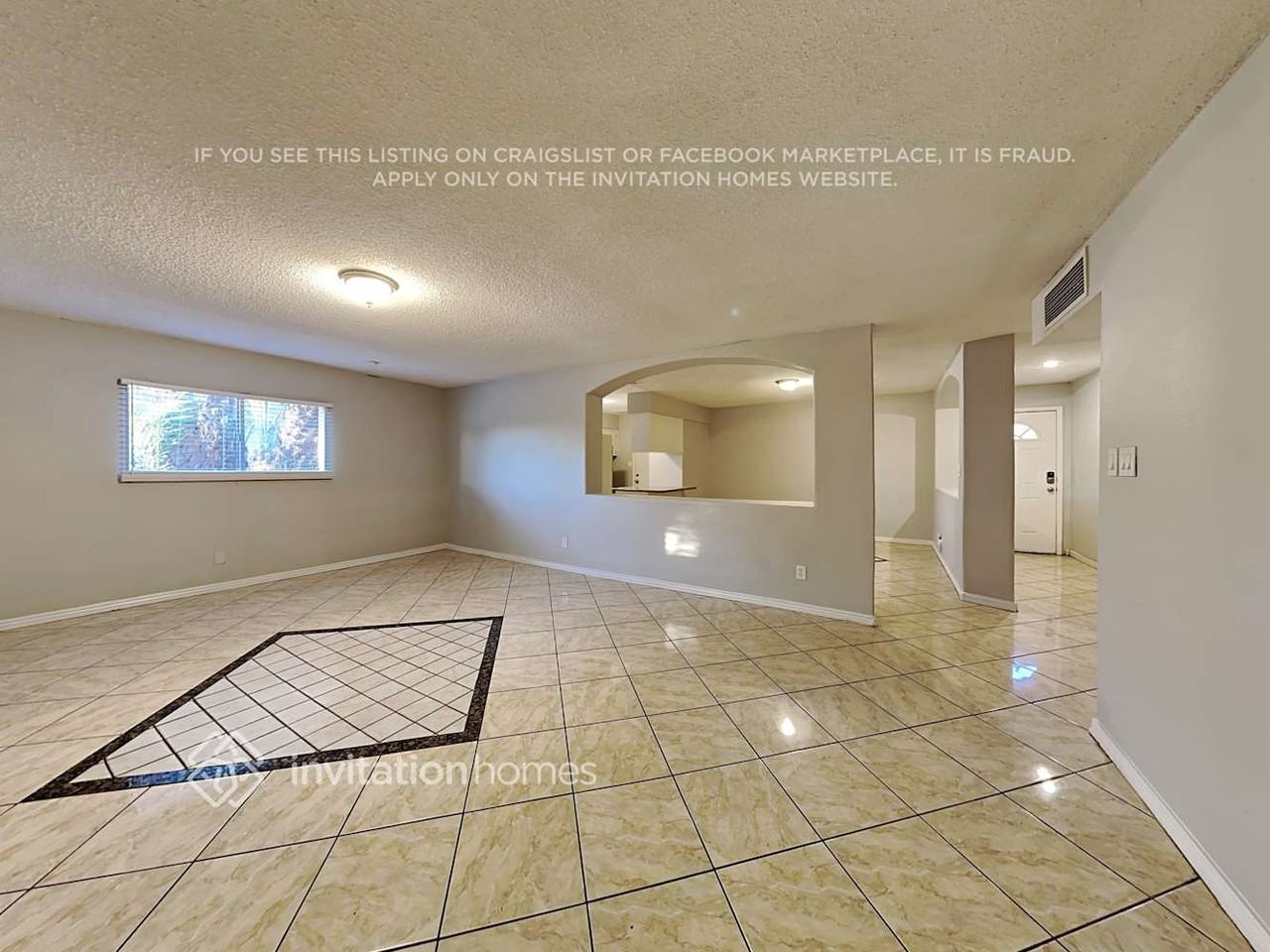 6008 N 61st Dr - Photo 4 of 18