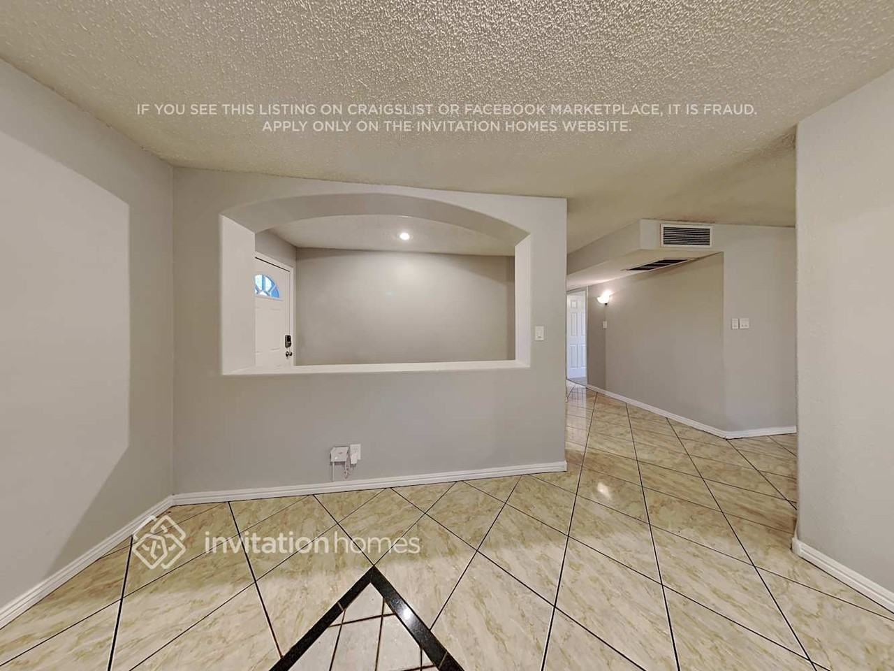 6008 N 61st Dr - Photo 5 of 18