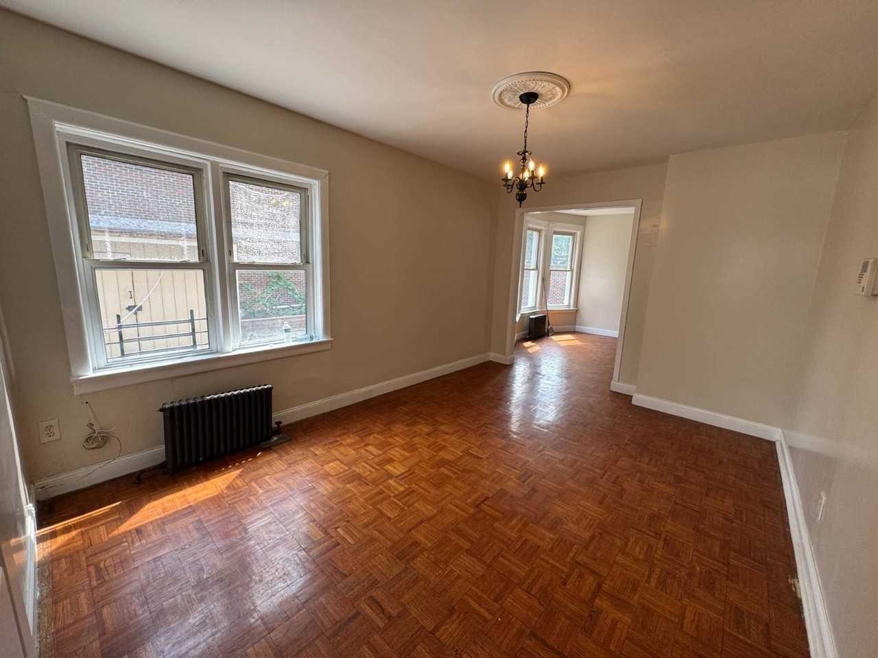 1451 Rosedale Ave #1 - Photo 3 of 13