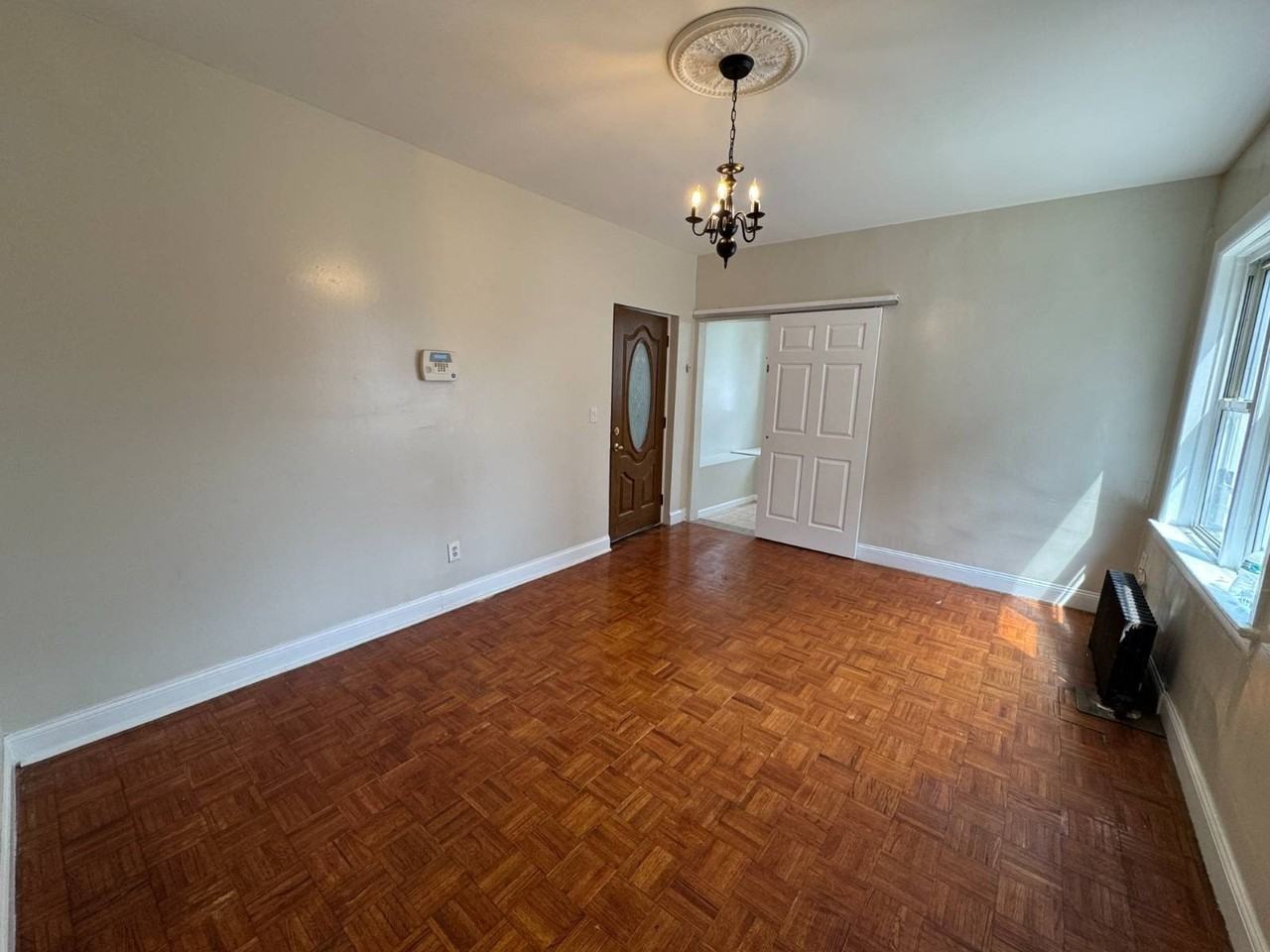 1451 Rosedale Ave #1 - Photo 5 of 13