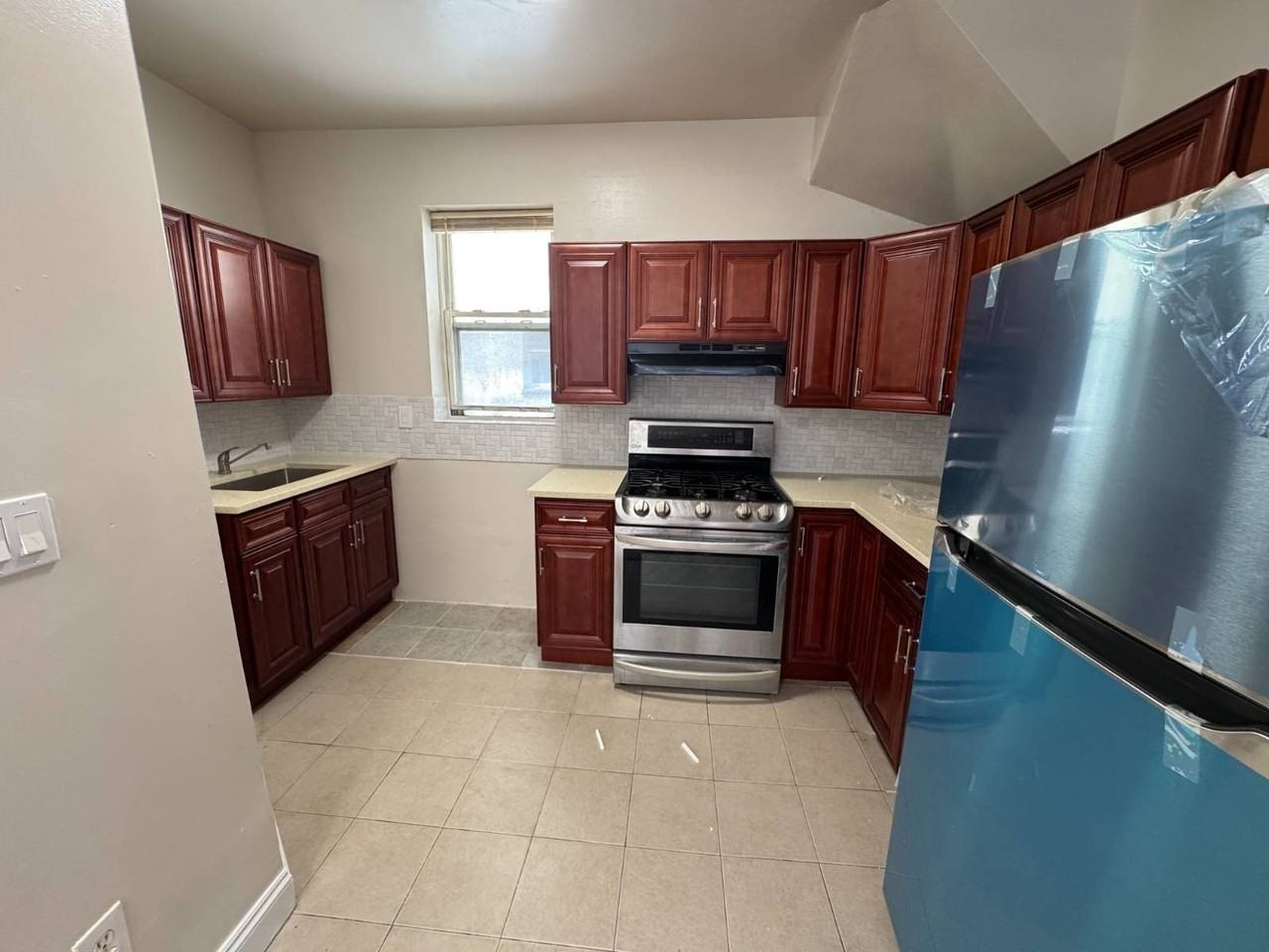 1451 Rosedale Ave #1 - Photo 7 of 13