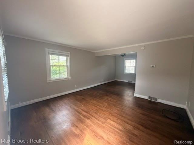 1682 Graefield Rd - Photo 4 of 12