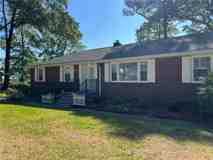 5028 Bay Cir - Photo 1 of 1