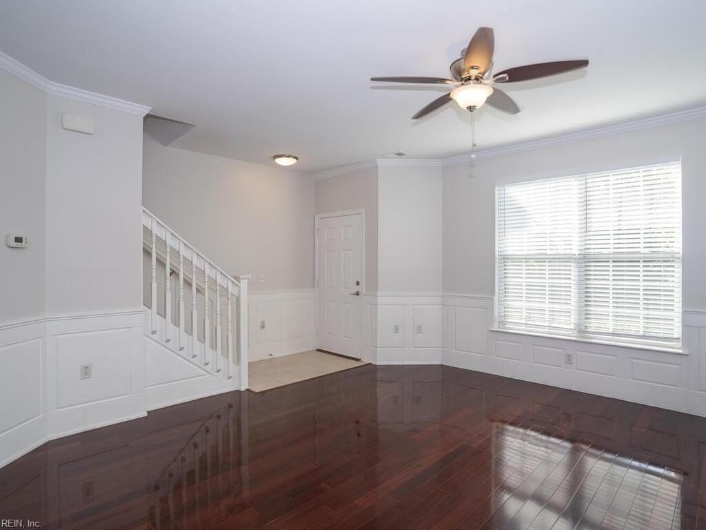 2028 Smallbrooke Ct - Photo 3 of 22