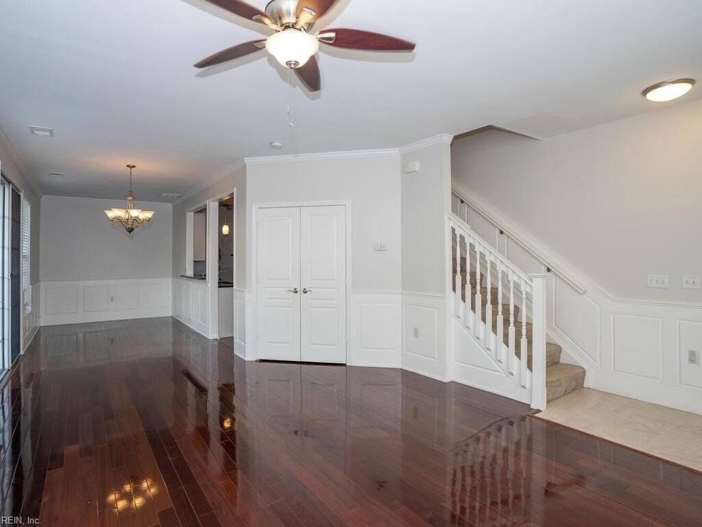 2028 Smallbrooke Ct - Photo 5 of 22