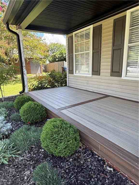 513 Sydenham Blvd - Photo 3 of 22