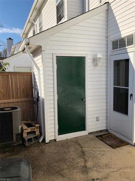 1505 Heritage Ave - Photo 2 of 27
