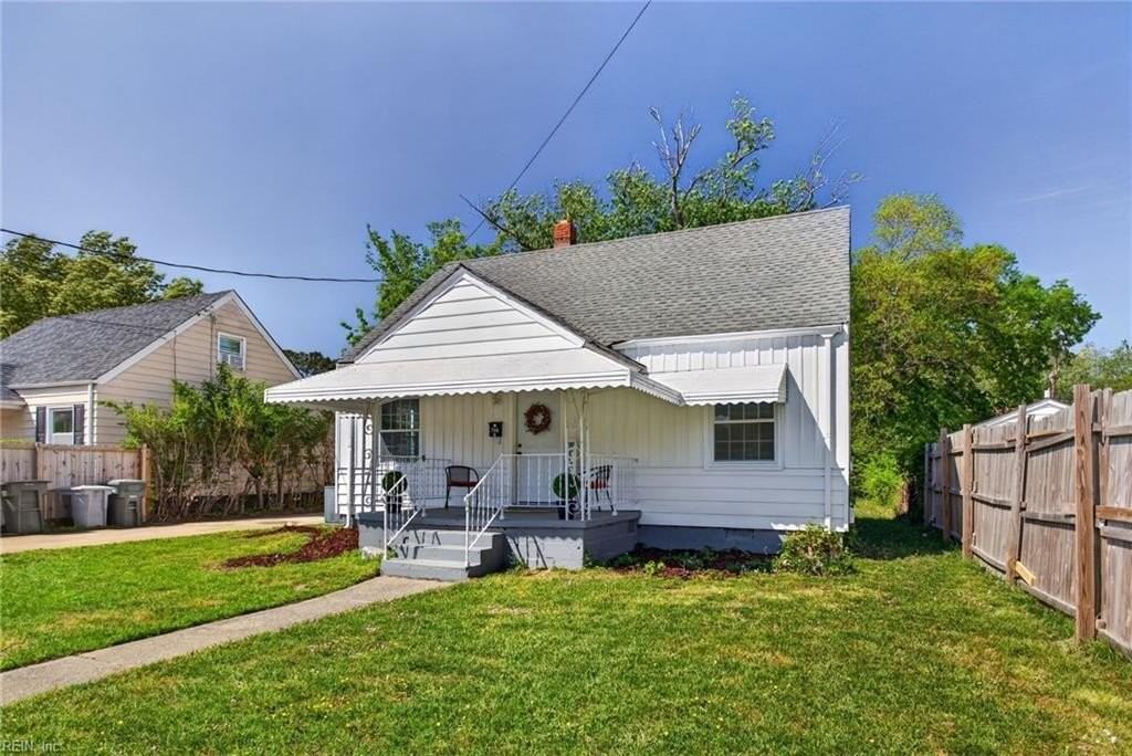 706 Newport News Ave - Photo 3 of 22