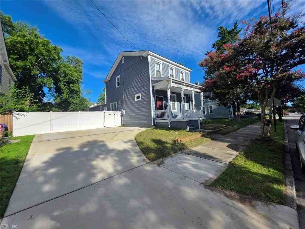 212 Elm Ave - Photo 3 of 36