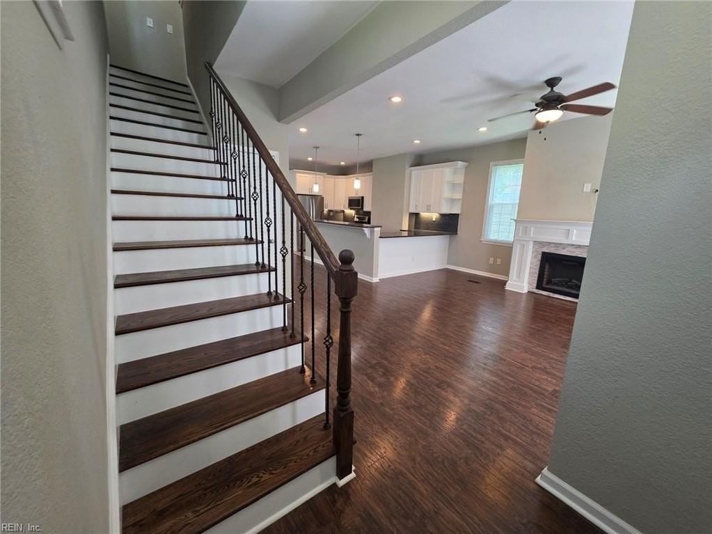 212 Elm Ave - Photo 5 of 36